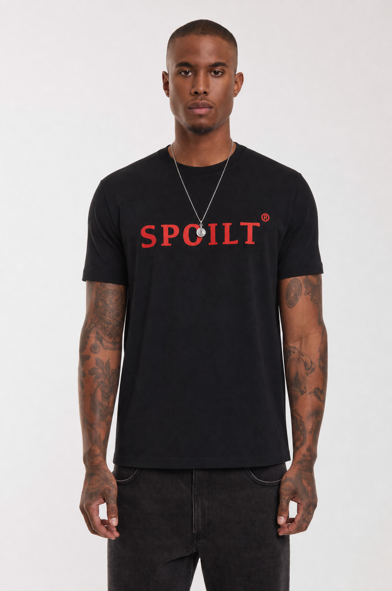 RED SPOILT ®️ T-SHIRT IN BLACK